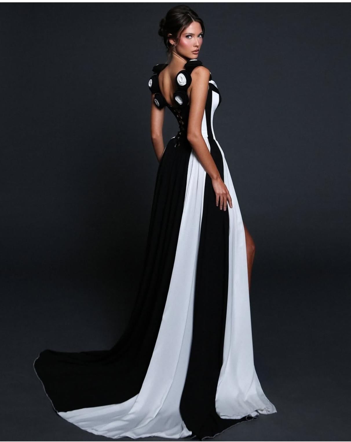 Halter Maxi Dress - vevewholesale