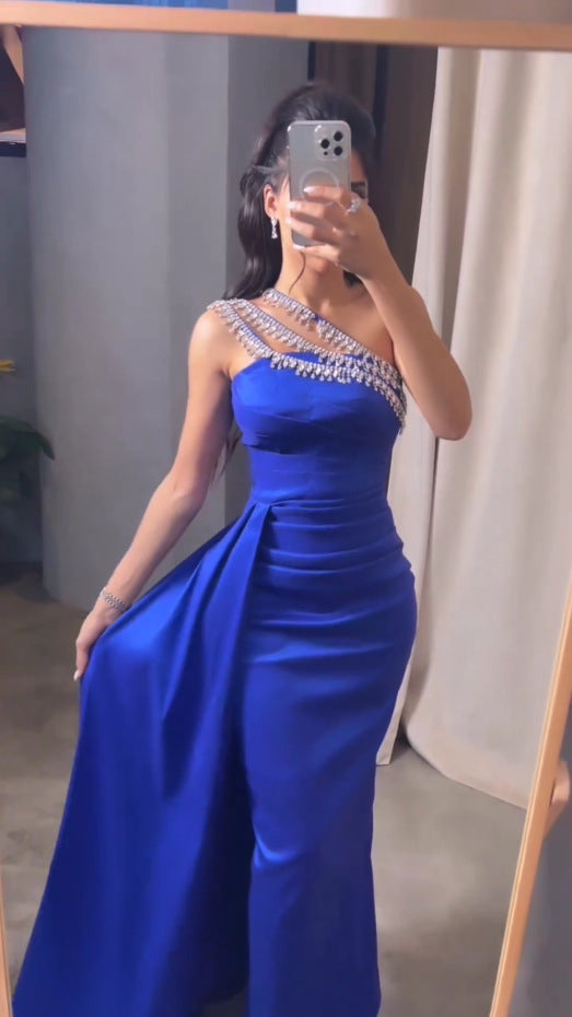 Diamond-encrusted shoulder - vevewholesale