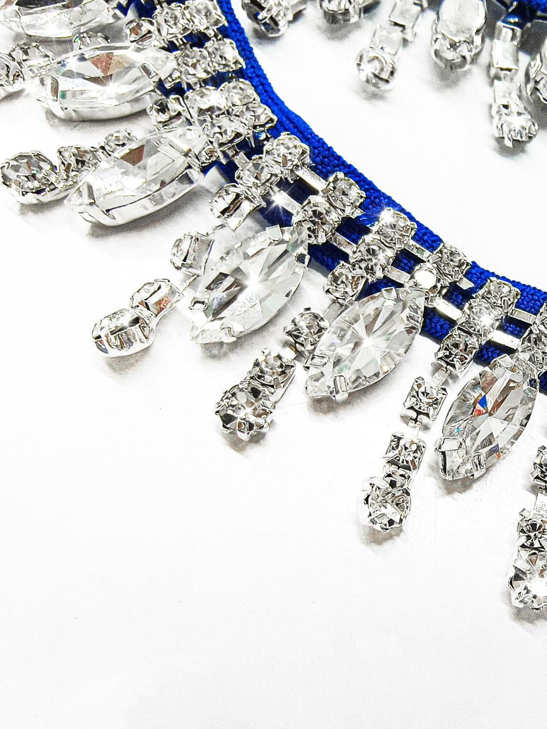 Diamond-encrusted shoulder - vevewholesale