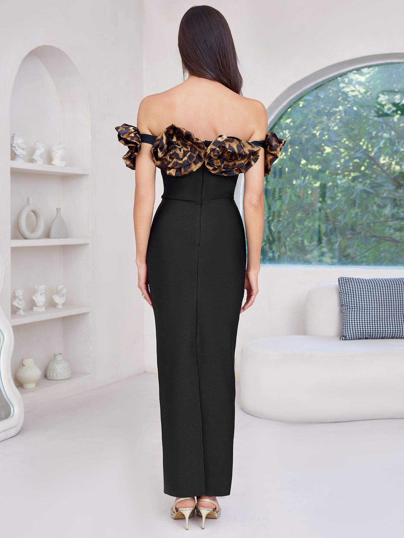 One-shoulder leopard print flower