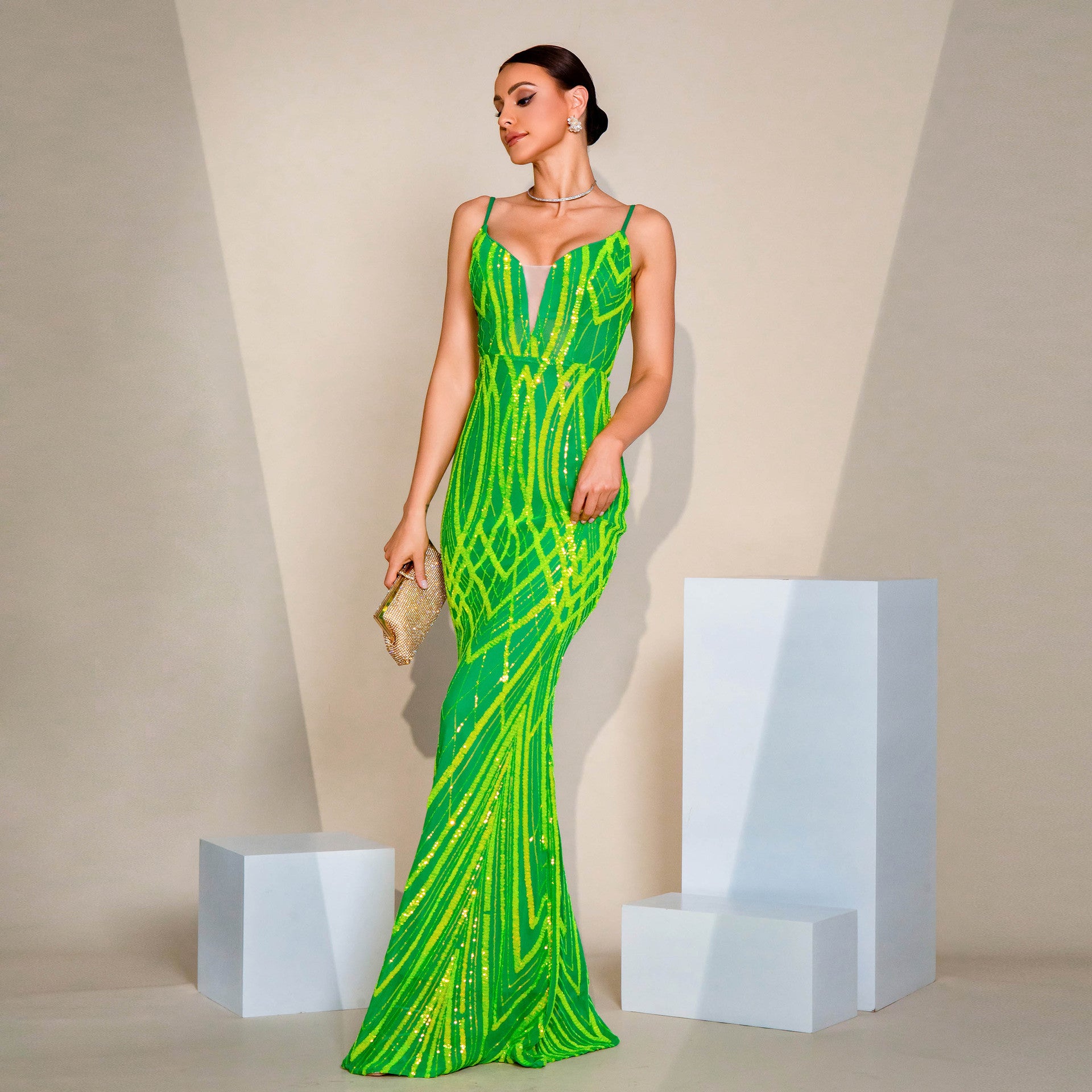 Strapless V-neck Sequined Maxi Dress - vevewholesale