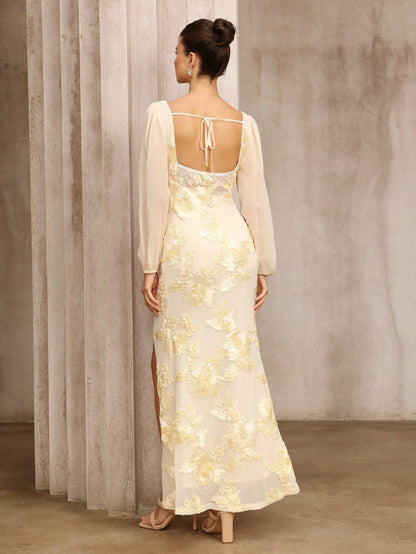 Robe de bal fendue brodée