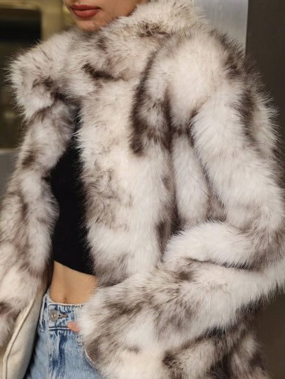 Abrigo de cuello alto de piel sintética