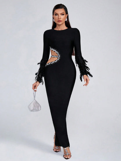 Vestido de manga larga con flecos de plumas