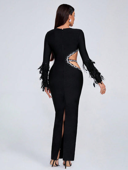 Vestido de manga larga con flecos de plumas