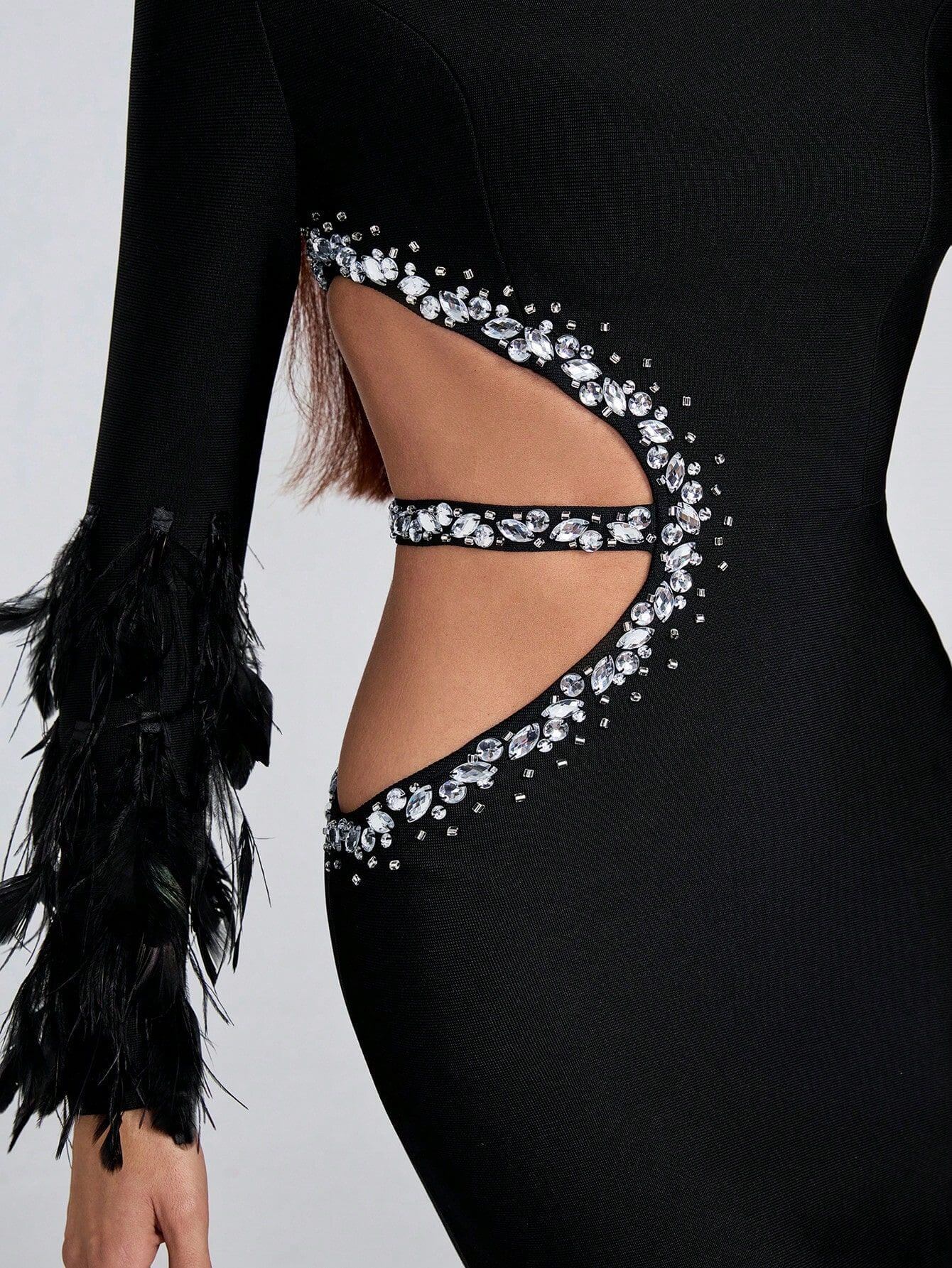 Vestido de manga larga con flecos de plumas