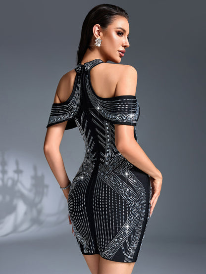 Vestido de fiesta calado con diamantes y forro térmico
