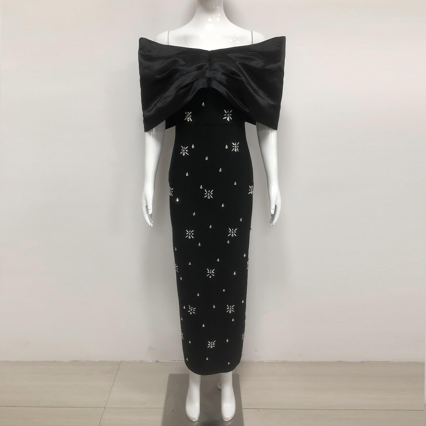 One-Shoulder Hot Diamond Bandage Dress