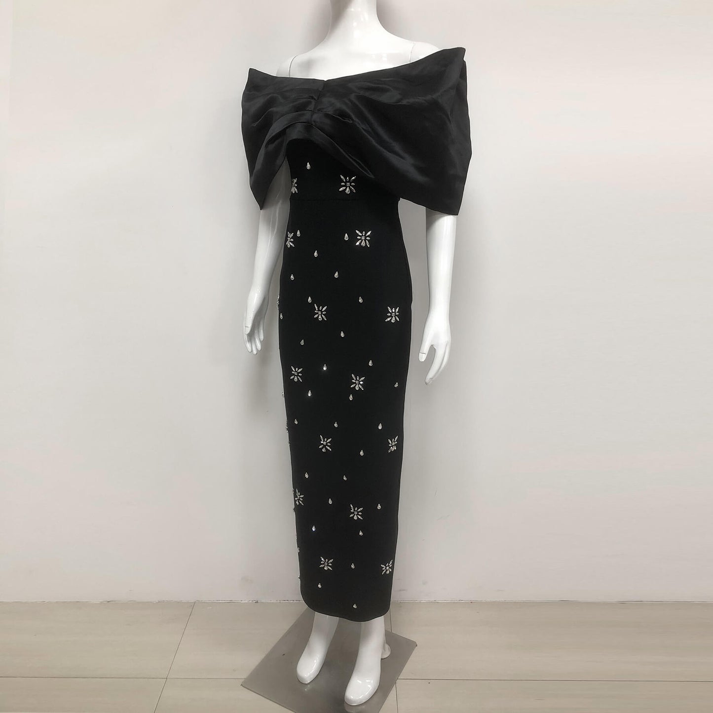 One-Shoulder Hot Diamond Bandage Dress