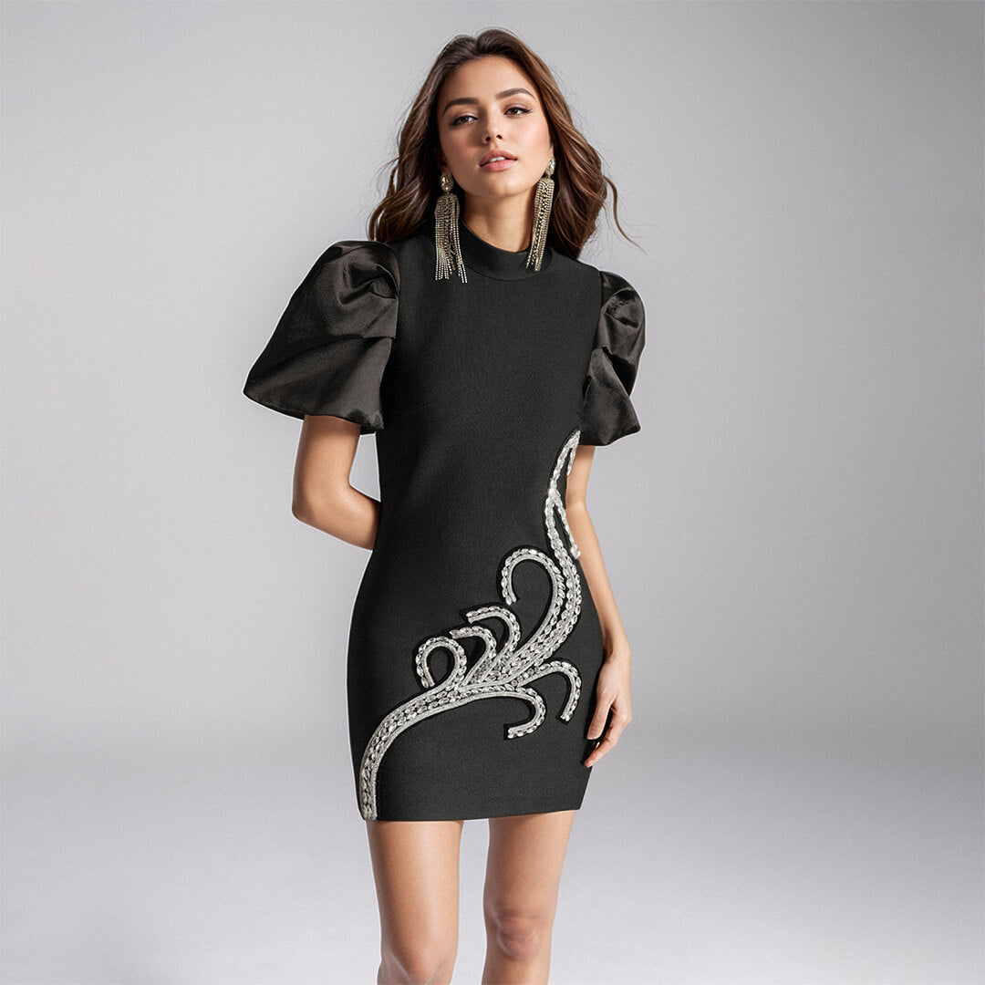 Mini-robe bandage à manches bouffantes