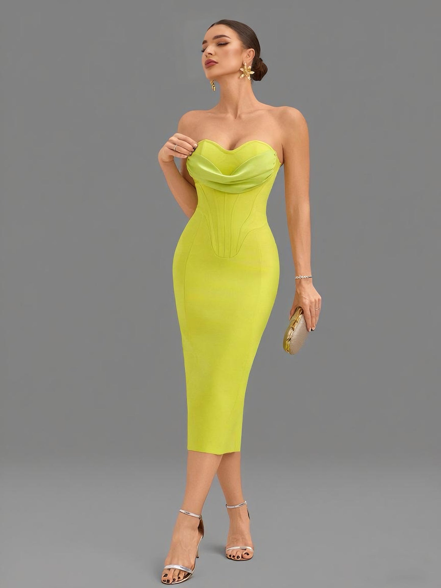 Robe midi dos nu sans bretelles
