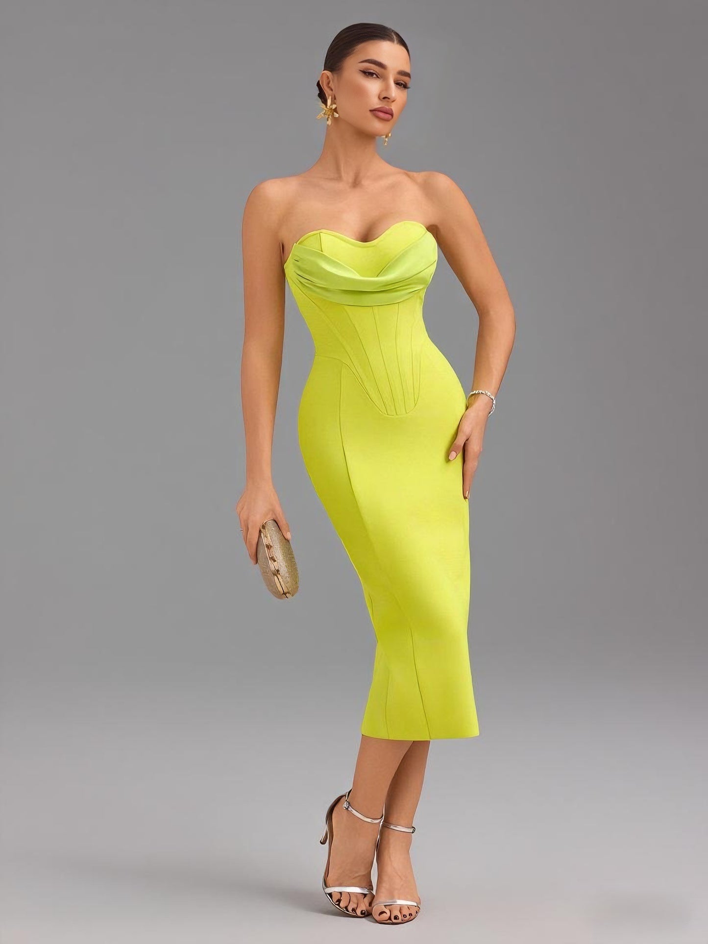 Robe midi dos nu sans bretelles